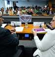 Senador Paulo Paim (PT  Foto: RS) e a ministra das Mulheres Cida Gonçalves -  Geraldo Magela/Agência Senado / Perfil Brasil