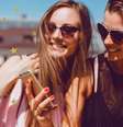 Não sabe o que responder para o contatinho? 5 formas de puxar assunto sem parecer forçado  Foto: Shutterstock / todateen