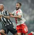  Foto: Pedro Souza / Atlético - Legenda: Cuiabá cobra o Atlético por negociação de Deyverson / Jogada10