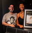 None  Foto: Cantora Luedji Luna e Maurício Tagliari, sócio e A&R da YB Music ( Divulgação) / Rolling Stone Brasil