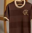 Flamengo apresentou quatro camisas exclusivas como parte da campanha, com destaque para a peça principal chamada "Identidade"  Foto: Divulgação/Flamengo