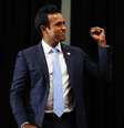 Formado em biologia pela universidade Harvard, Vivek Ramaswamy é filiado ao Partido Republicano.  Foto: Getty Images