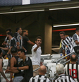 Briga entre torcedores do Atlético. Bombas jogadas no campo pela torcida. Flamengo vence e é Campeão da Copa do Brasil. Partida entre Atlético-MG e Flamengo segundo jogo da Final da Copa do Brasil 2024, no domingo (10), às 16h (de Brasília), na Arena MRV, em Belo Horizonte.  Foto: Allan Calisto/ Fotoarena