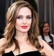 Angelina Jolie marcou presença no Governors Awards 2024, em Los Angeles.  Foto: Getty Images / Purepeople