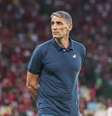  Foto: Matheus Amorim/Fortaleza - Legenda: Vojvoda é o técnico do Leão / Jogada10