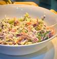 SALADA DE REPOLHO AMERICANA (COLESLAW)  Foto: Bake and Cake Gourmet