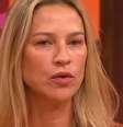 'O mundo é uma máquina de moer mulher': Luana Piovani chora ao relembrar violência doméstica e alfineta TV Globo.  Foto: Reprodução, YouTube / Purepeople