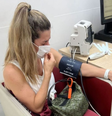 Mãe de Ana Paula Minerato publica foto da filha no hospital, após áudios vazados   Foto: Reprodução/Redes Sociais 