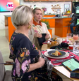 Ana Maria Braga dá dica para "alinhar postura"  Foto: Reprodução/Mais Você