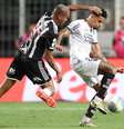  Foto: Vitor Silva/Botafogo - Legenda: Deyverson em ação contra o Botafogo pelo Brasileirão / Jogada10