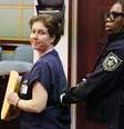 Mulher foi condenada à prisão perpétua  Foto: Reuters