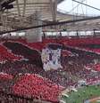 Mosaico formado por torcedores reflete o gesto que Gabi imortalizou ao comemorar seus gols –  Foto: Carlos Mello / Jogada 10 / Jogada10