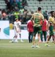 Jogadores do Palmeiras se mostraram abatidos após derrota para o Fluminense.  Foto: Felipe Rau/Estadão / Estadão