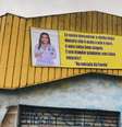Pai exibe faixa com música de Zeca Pagodinho para homenagear filha formada em Medicina  Foto: Reprodução/TikTok/@nathfernandesss