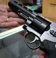 Projeto que vai ao Senado facilita acesso a armas no Brasil  Foto: DW / Deutsche Welle
