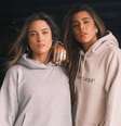 Lauana Prado e Tati Dias constantemente trocam declarações de amor nas redes sociais  Foto: Reprodução: Instagram/tatiidias