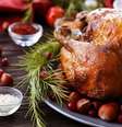 Excessos na alimentação durante as festas de fim de ano pode trazer prejuízos para a saúde  Foto: Shutterstock / Alto Astral