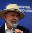 Presidente Lula durante entrevista coletiva no Hospital Sírio Libanês  Foto: Fabio Vieira/Estadão / Estadão