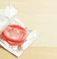 Ao tirar a camisinha, ele percebeu que havia um rasgo  Foto: iStock / Jairo Bouer