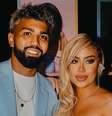 Gabigol confirma namoro com Rafaella Santos em apresentação no Cruzeiro.  Foto: Reprodução, Instagram @rafaella / Purepeople