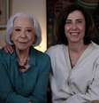 Fernanda Montenegro e Fernanda Torres: a sensatez da mãe deve nortear a filha ao avaliar propostas de trabalho nos Estados Unidos  Foto: Divulgação/TV Globo