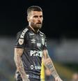  Foto: Raul Baretta/ Santos FC. - Legenda: Lucas Lima vai rescindir com o Santos e assinar com o Sport / Jogada10