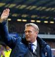 LIVERPOOL, ENGLAND - MAY 12: Manager David Moyes of Everton waves to the home fans before the Barclays Premier League match between Everton and West Ham United at Goodison Park on May 12, 2013 in Liverpool, England. (Photo by Paul Thomas/Getty Images)  Foto: Esporte News Mundo