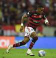 Foto: Marcelo Cortes/CRF - Legenda: Lorran está nos planos do Flamengo para a temporada 2025 / Jogada10