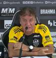 Cuca durante coletiva na cidade do Galo nesta segunda-feira, 13. Essa será a quarta vez que o treinador comandará o Atlético-MG.  Foto: Reprodução/TV Galo