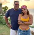 Anitta com seu pai Mauro Machado, o Painitto  Foto: Reprodução/Instagram
