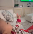 Neymar mostra Mavie assistindo a partida de futebol  Foto: Reprodução/Instagram/Neymar