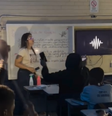Professora Jéssica Motta viralizou nas redes sociais por usar o funk como ferramenta pedagógica no ensino de biologia em uma escola pública de Brasília  Foto: Reprodução/Instagram:@profjessicamotta