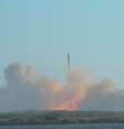 Foguete Starship da SpaceX após lançamento, em South Padre Island, próximo de Brownsville, Texas, Estados Unidos. (16/1/2025)  Foto: REUTERS/Gabriel V. Cardenas
