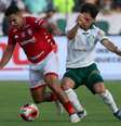  Foto: Cesar Greco/Palmeiras - Legenda: Jogadores de Noroeste e Palmeiras em disputa de bola no Paulistão / Jogada10