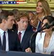 Mark Zuckerberg é flagrado 'conferindo' decote de noiva do dono da Amazon  Foto: Reprodução/X