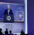 Presidente dos EUA, Donald Trump, faz discurso à distância durante 55º Fórum Econômico Mundial, em Davos, na Suíça.  Foto: REUTERS/Yves Herman