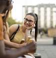 Na hora de beber cerveja é importante ficar atento ao número de calorias   Foto: Freepik
