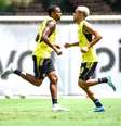  Foto: Marcelo Cortes/Flamengo - Legenda: Lorran volta a treinar nas categorias de base / Jogada10