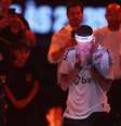 Neymar chora durante apresentação   Foto: Carla Carniel / Reuters