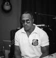 Mano Brown é o convidado mais especial da festa para receber Neymar. Sua paixão pelo Santos é histórica.  Foto: Instagram