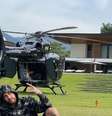 Helicóptero de Neymar foi personalizado com bancos de couro, com referências ao Batman.  Foto: Instagram/ @neymarjr / Estadão