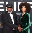 None  Foto: Milton Nascimento e Esperanza Spalding no tapete vermelho do Grammy 2025 ( Matt Winkelmeyer/Getty Images for The Recording Academy) / Rolling Stone Brasil