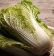A acelga chinesa é uma fonte natural de fibras, vitaminas e antioxidantes, contribuindo para o bem-estar geral  Foto: Ika Hilal | Shutterstock / Portal EdiCase