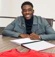  Foto: Divulgação - Legenda: Alphonso Davies assina novo contrato com o Bayern de Munique até 2030 / Jogada10
