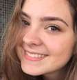 Giulia Panchoni Righetto, que era natural de Ribeirão Preto (SP), tinha 26 anos e estava visitando a Igreja de São Francisco.  Foto: Reprodução/Redes sociais 