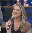 Poucos sabem, mas Jacqueline Brazil, do 'Jornal Hoje', é namorada de famoso apresentador da Globo.  Foto: Divulgação, TV Globo e Reprodução Instagram/@jacquebrazil / Purepeople