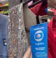 Da TV para o armário dos telespectadores: bazar vende peças doadas do acervo da Globo  Foto: Reprodução