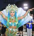 Com fantasia que remete ao mar, Sabrina Sato brilha no ensaio da Vila Isabel  Foto: Victor Chapetta/AgNews