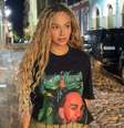 Júlia brinca com blusa de Lewis Hamilton em publicação nas redes sociais –  Foto: Reprodução / Instagram / Jogada10