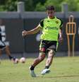  Foto: Matheus Lima/Vasco - Legenda: Maxsuell Alegria está de volta aos relacionados do Vasco / Jogada10